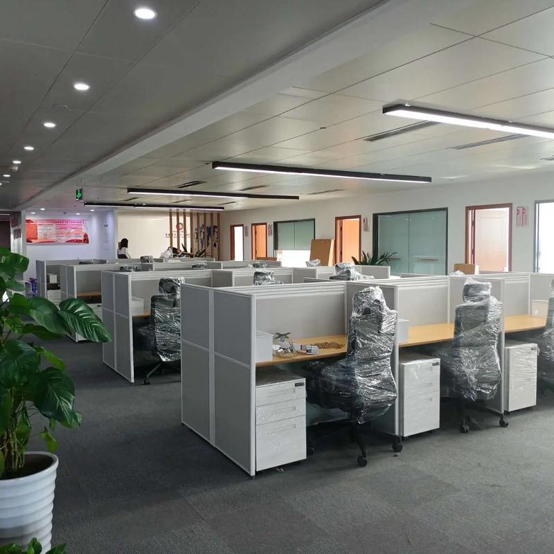 杭州办公家具市场规模庞大，产品多样，多方面特色显著